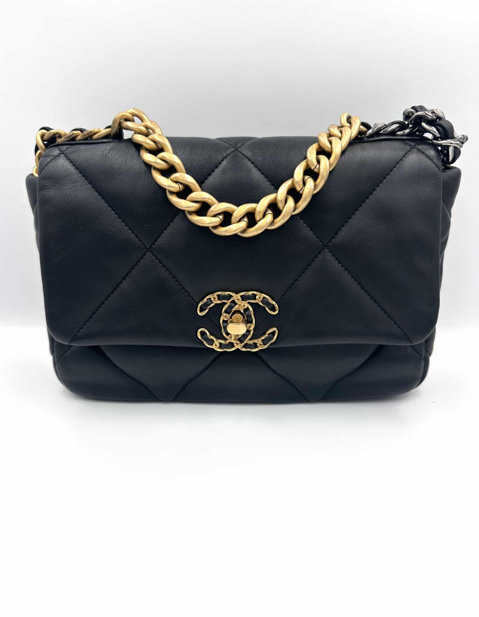 Sac Chanel 19 medium en cuir lisse noir