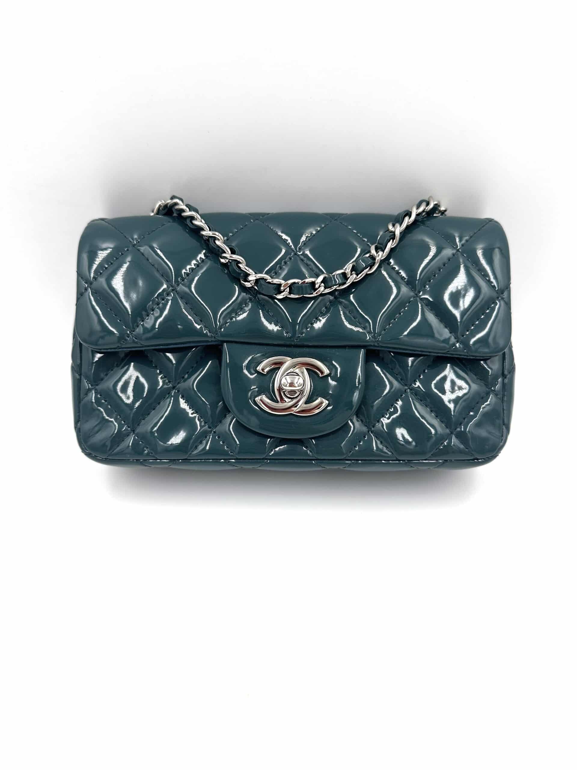 Sac mini Timeless / Classique en cuir verni bleu canard - Image 1