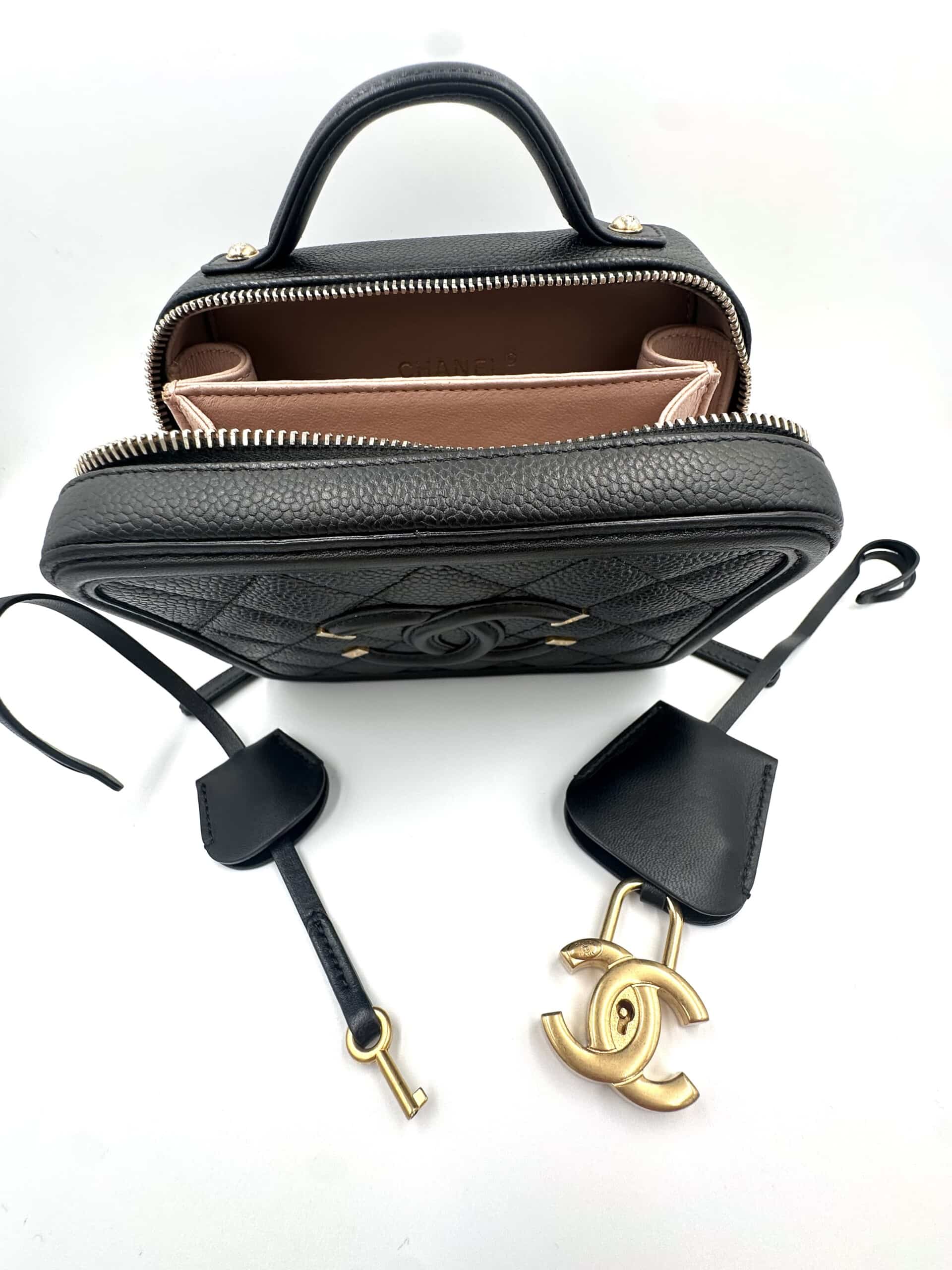 Sac Chanel Petit Vanity Case CC Filigree – Image 9