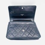 Wallet on Chain en cuir lisse bleu foncé - Thumbnail Image 4