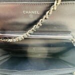 Wallet on Chain en cuir lisse bleu foncé - Thumbnail Image 3